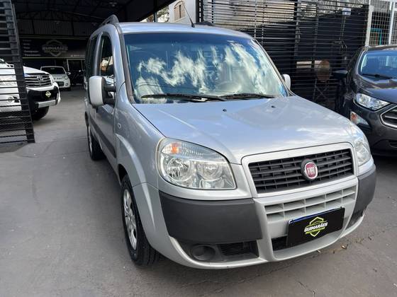 FIAT DOBLÒ 1.8 MPI ESSENCE 16V FLEX 4P MANUAL FIAT DOBLÒ 1.8 MPI ESSENCE 16V FLEX 4P MANUAL